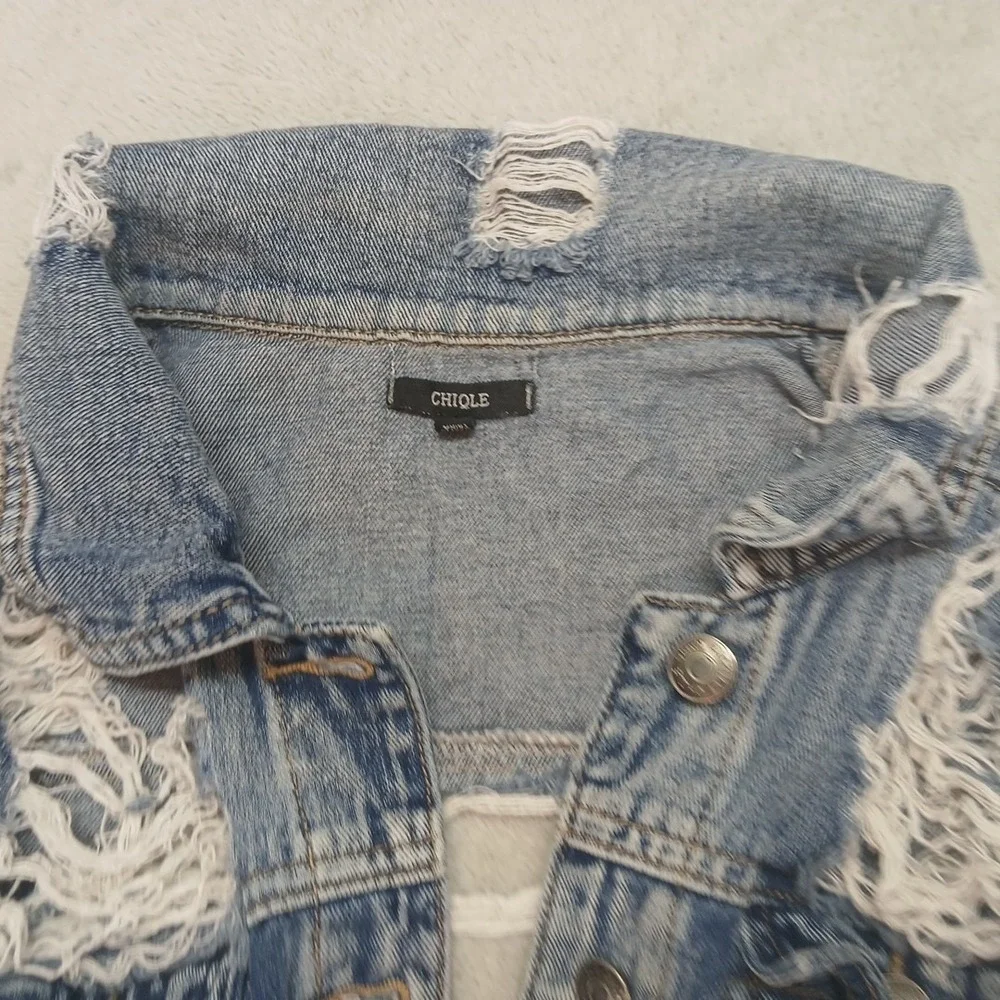 ChiQle Extreme Ripped Cropped  Denim Jacket Women's Size Large Preppy Concert.